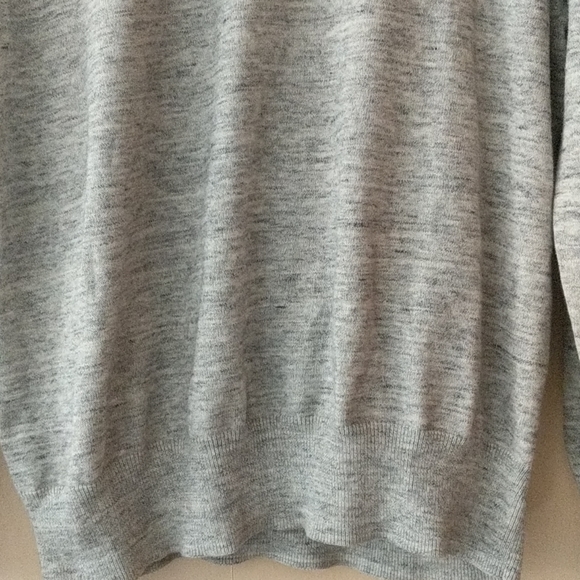 J.Crew Factory Men's Sweatshirt - Picture 2 of 6